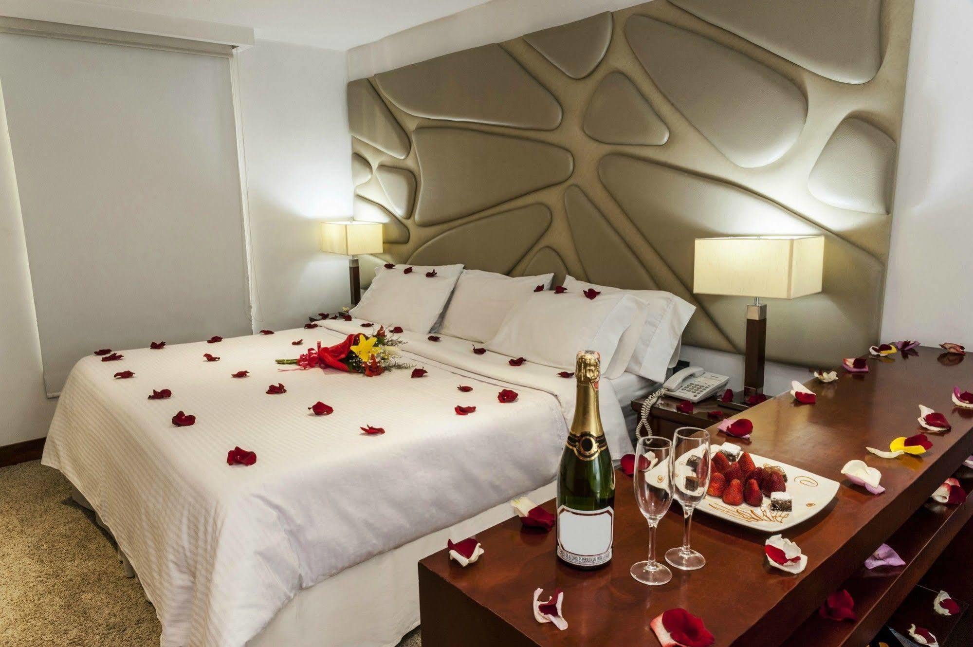 Hotel Virrey Park Bogota Buitenkant foto